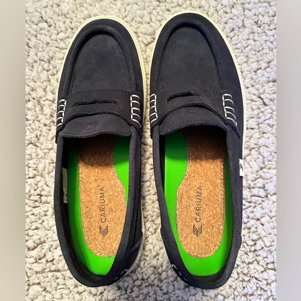 Cariuma Navy Suede Loafers. Navy Blue. Womens Size 9.